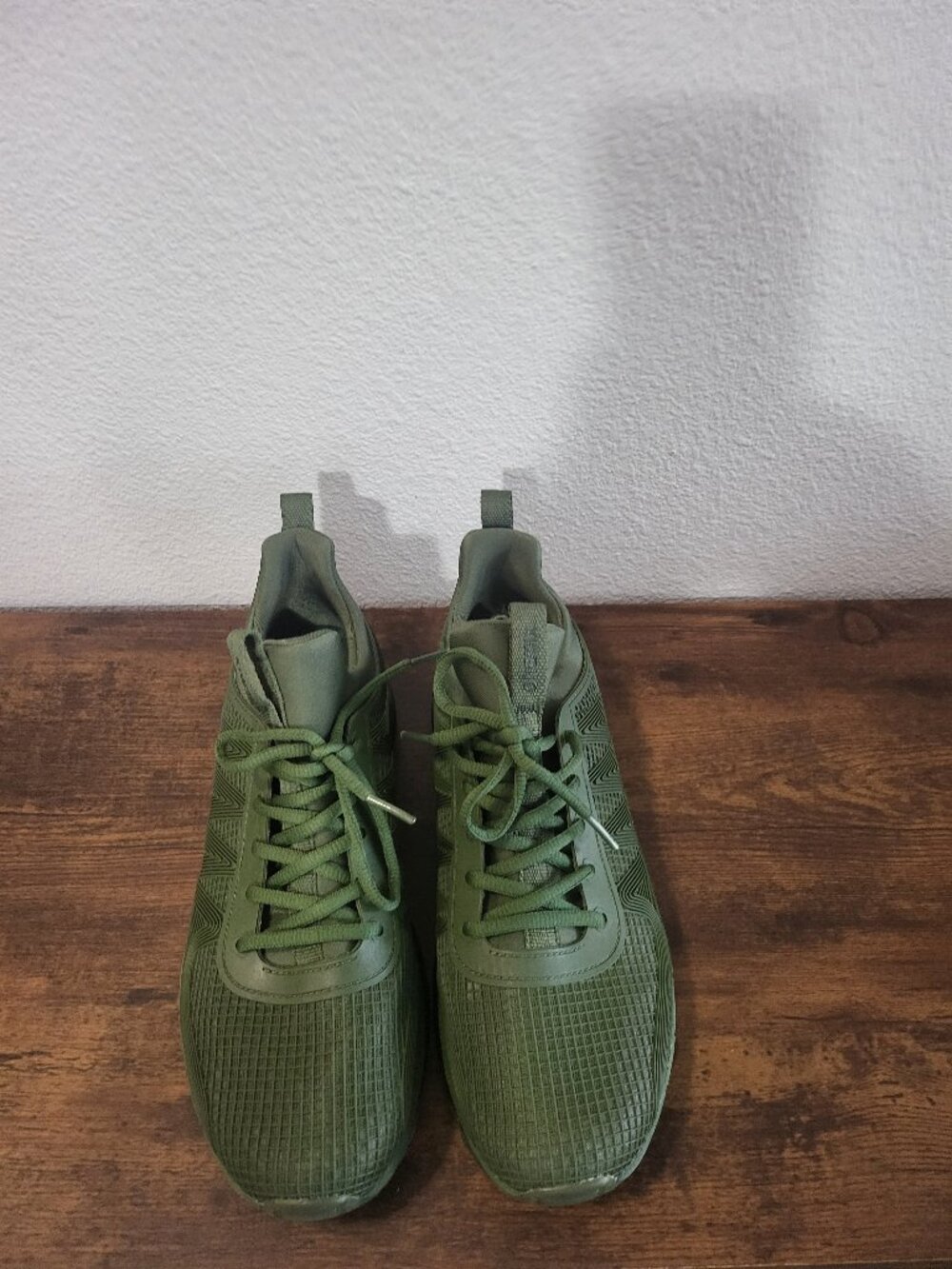 Men's ONEMIX Olive Green Air Cushion Running Sneakers Size 7 / Women's 8.5 EU 40